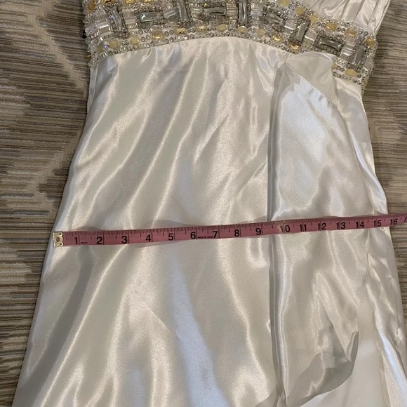 Maggie Sottero Wedding Dress Beaded Open Back V-neck Ivory Train Ballgown 8 - Picture 13 of 14